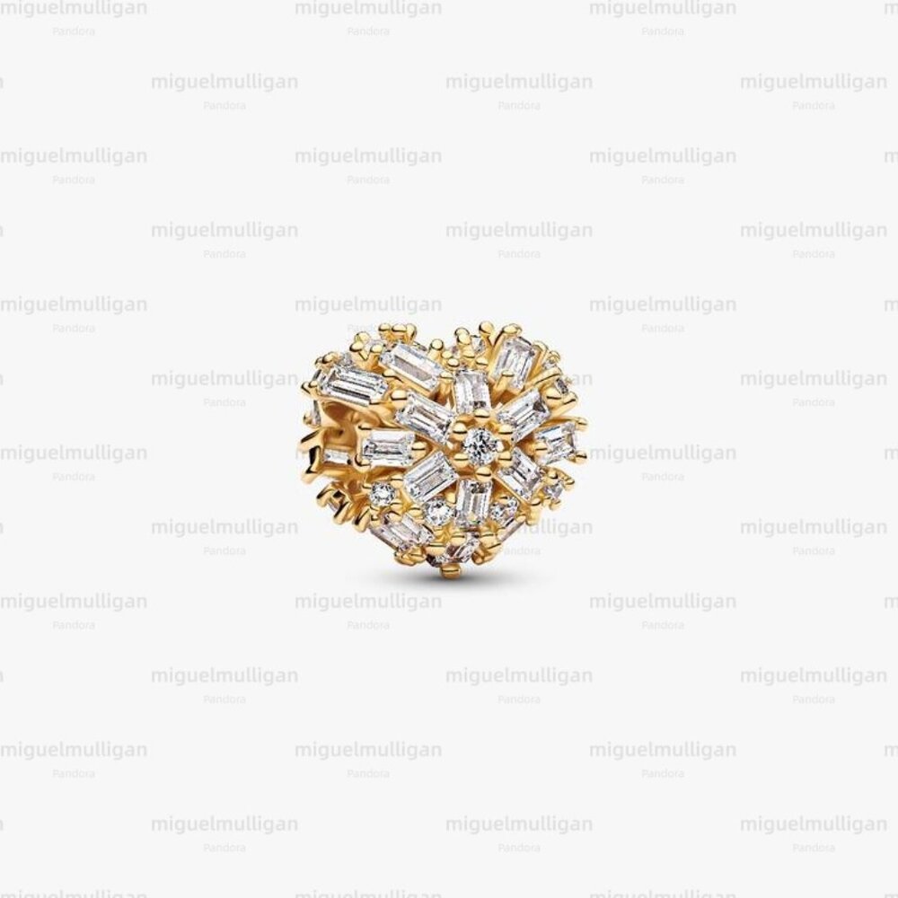 Pandora Sparkling Heart Charm
